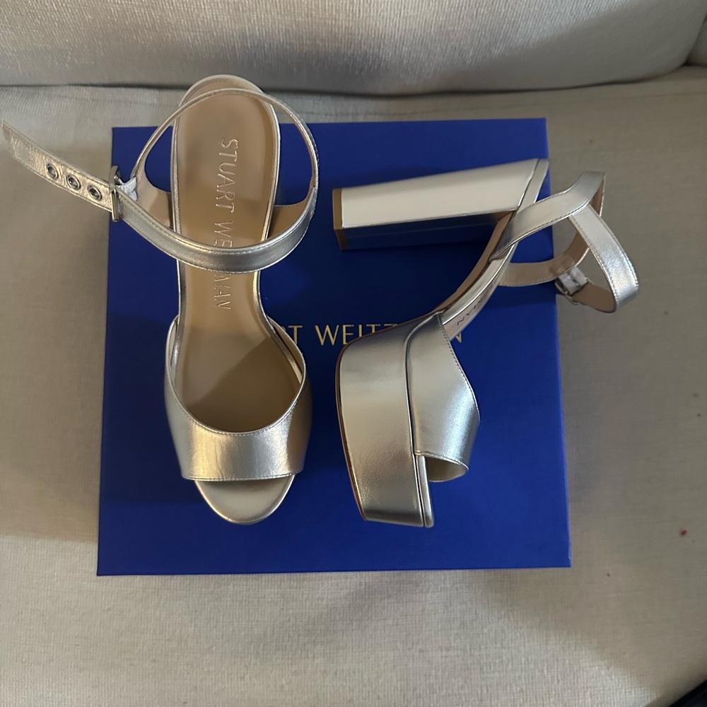 Stuart Weitzman Ryder Silver Platform Sandals Siz… - image 3